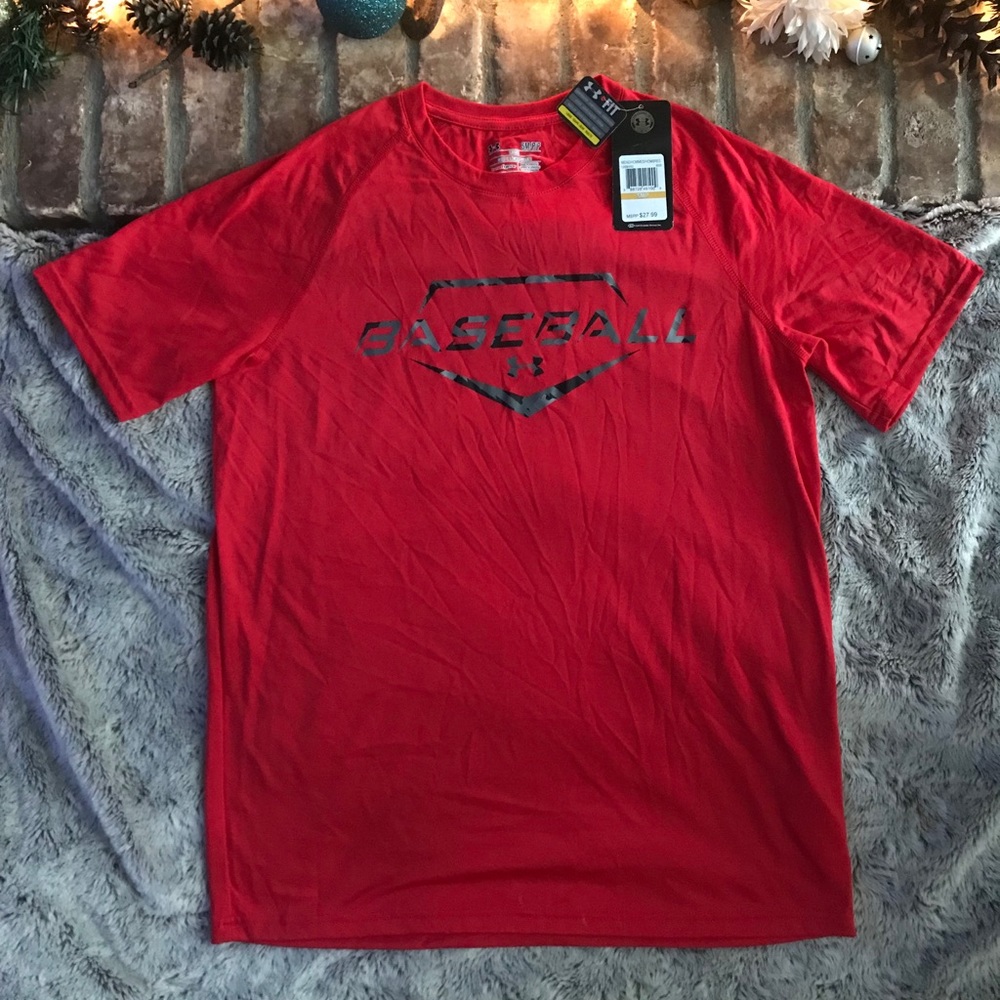 NWT Under Armour Heatgear Loose Fit shirt. Small.